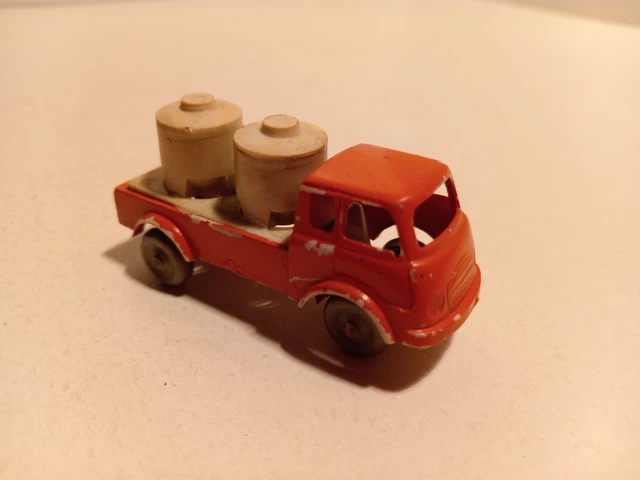 10 Bidons De Lait Miniature Pour Camion Citroen C4 Laitier – Échelle 1/25 – Tôle