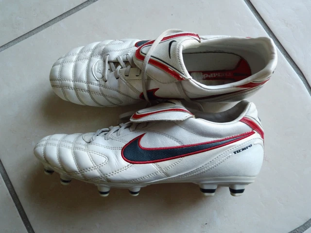 Nike Tiempo Fußballschuhe Gr. UK 10,5 EU 45,5