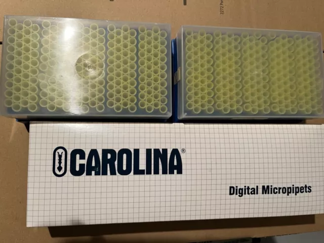 Carolina Digital Micropipette 21-4672 VE209  with 180 Carolina Micropipette Tips
