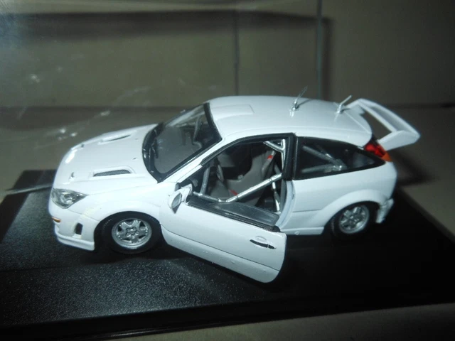 voiture miniature rare