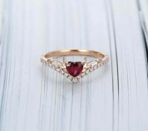 2Ct Red Garnet Heart Shape Design Women's Engagement Ring 14K Rose Gold Finish