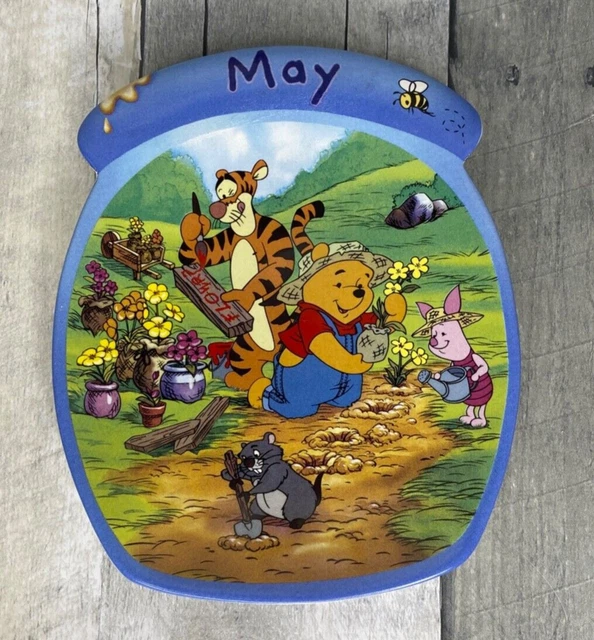 disneys-winnie-the-pooh-calendar-plates-may-and-july-certificate-of
