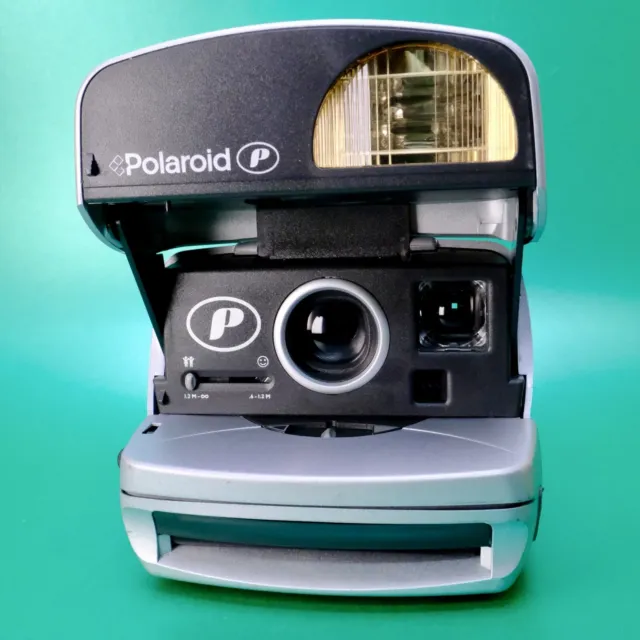 ¡Cámara instantánea vintage Polaroid P 600 toma película de la serie 600! Probado y en funcionamiento