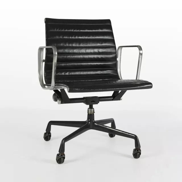 Herman Miller Eames Chair Black Original Vintage EA318 Office Castor Base