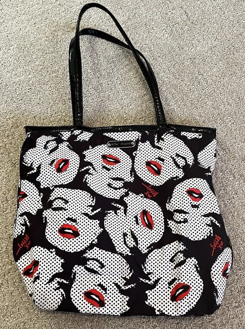 Betsey johnson bags on sale black and white