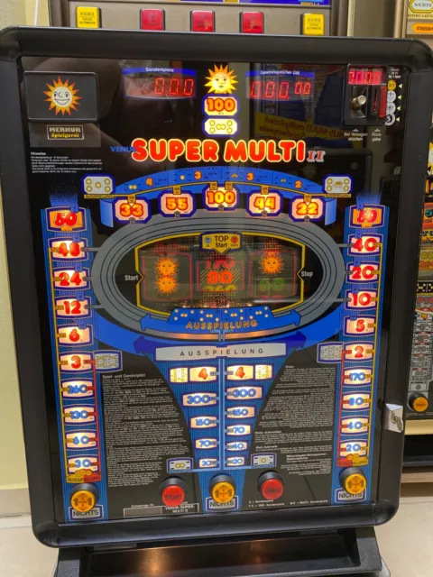 Geldspielautomat / Spielautomat Merkur Super Multi 2 , auf € umgerüstet .