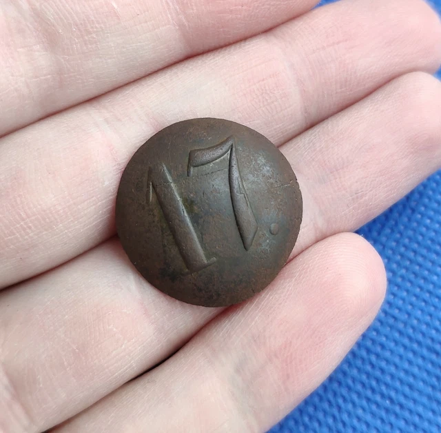 Wwi Button ORIGINAL WWI WW1 Russian Empire soldier number buttons 17 original £20. ...