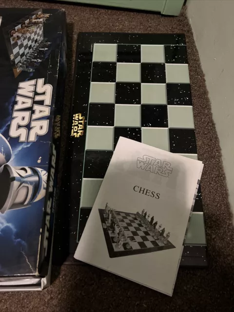 Official Star Wars 3D CHESS SET (2012) - United Labels Comicware Lucas Films