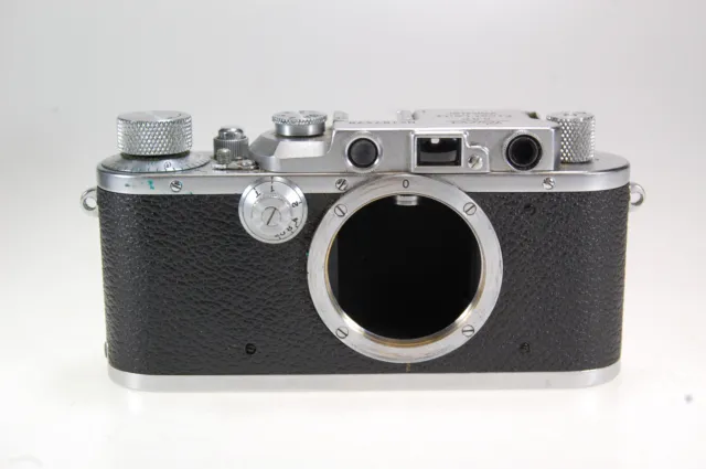 Leica III Gehäuse #187749 Baujahr 1936 gut erhalten Zeiten laufen