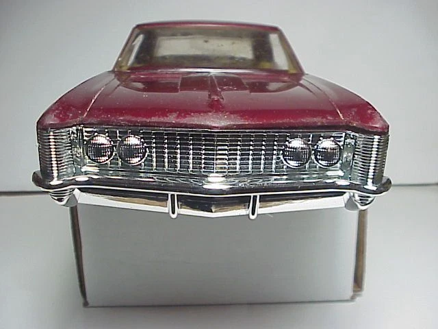 COX　049　GAS POWERED BUICK RIVIERA COX 1964 BUICK Riviera .049 Cox Gas Powered Tether Car