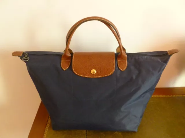 Taille m sale longchamp