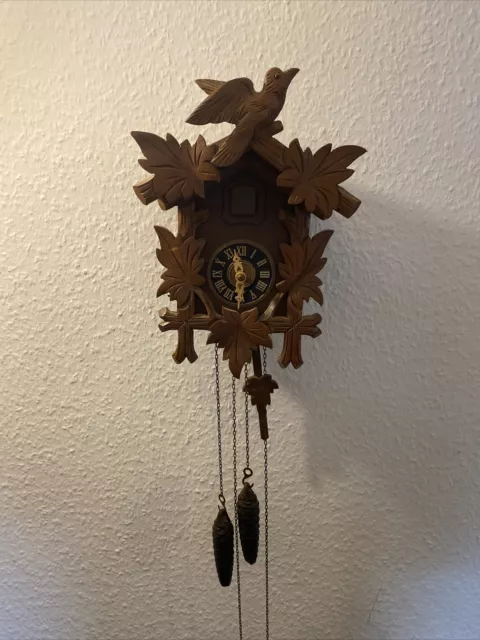 Reloj de cuco antiguo