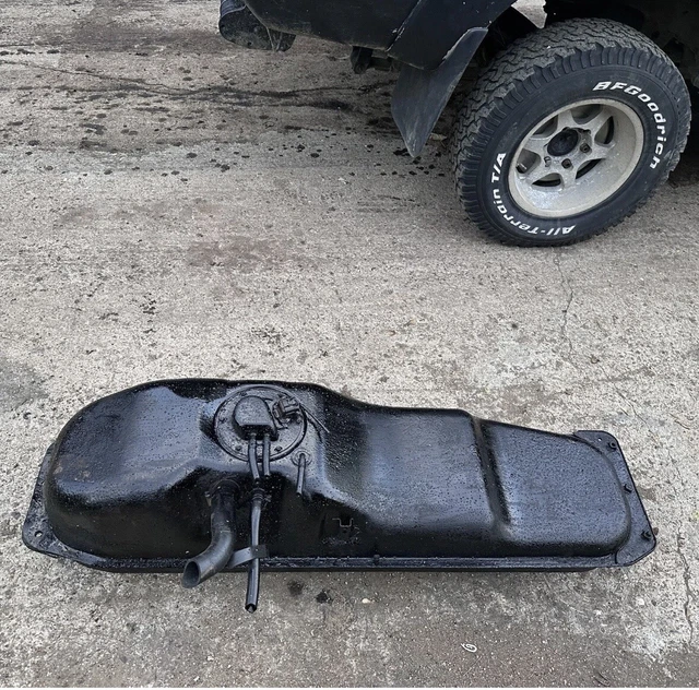 NISSAN NAVARA D22 Diesel Tank + Fuel Sender “20022005reg /Breaking