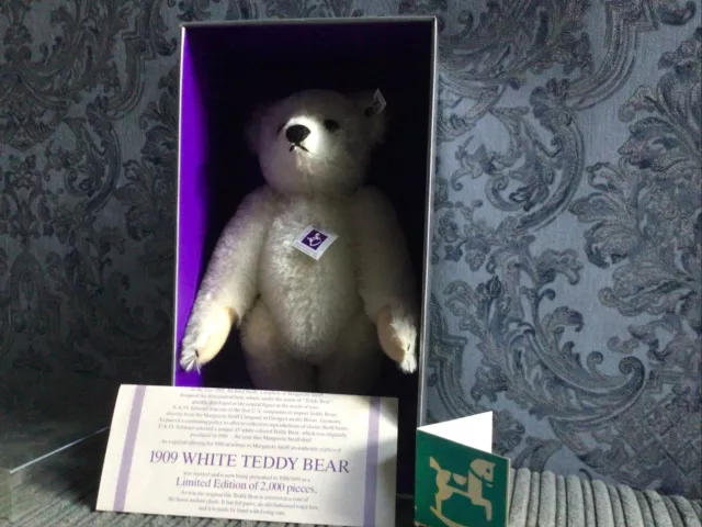 Steiff 1909 White Teddy Bear Replica.