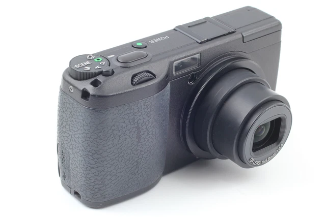 [Near MINT Count:5422] RICOH GR DIGITAL 8.1MP Compact Digital Camera Black Japan 5
