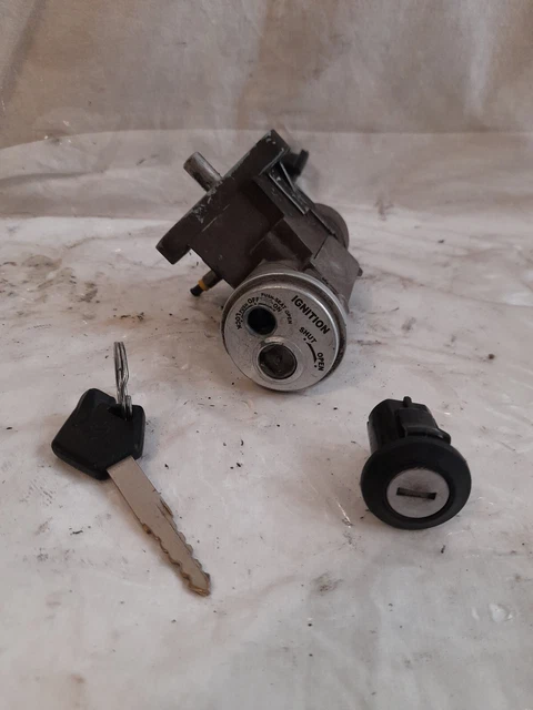 Kit Blocchetto chiave serrature Suzuki Sixteen 125 150 da 2008 al 2013