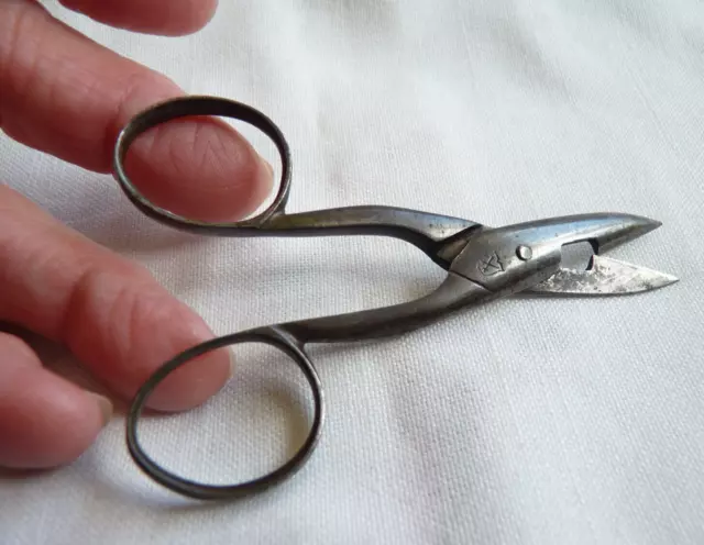 Cardboard cut scissors  NIKKEN CUTLERY is cutlery maker. scissors, nail  clippers, kitchen knife, KATANA series for gift.