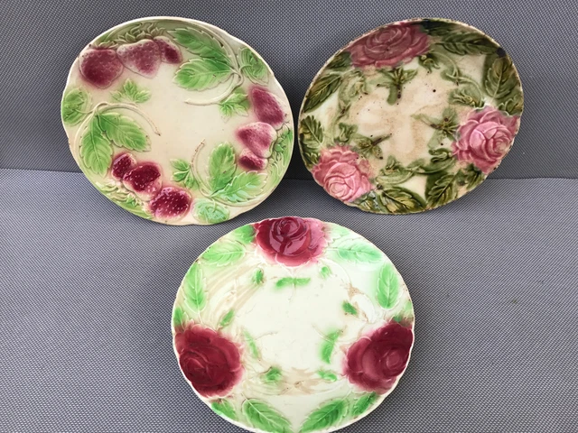 Lot 3 petites assiettes plates en céramique déco rose fraise french old plates