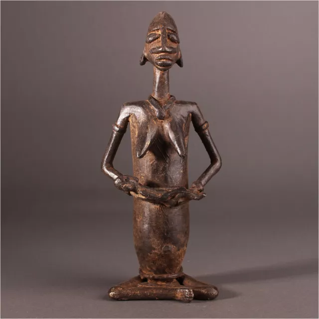 12312 Dogon Figure en Bronze Mali Perdu Forme Maternité