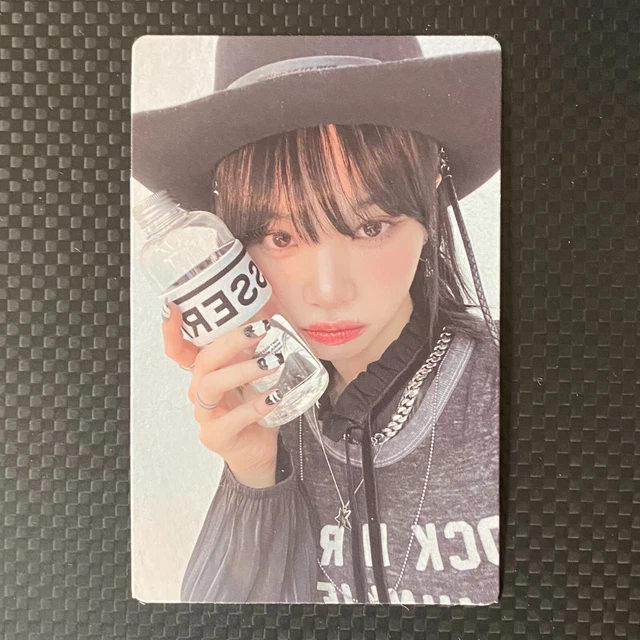 CHAEWON LE SSERAFIM Unforgiven 1st Album Photocard Compact Version [US