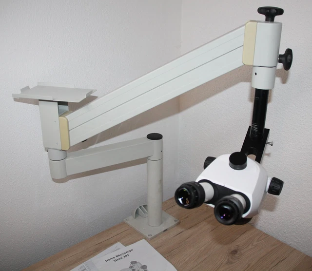 ZEISS MICROSCOPE MICROSCOPE Stereo Microscope Stemi 305 with Table