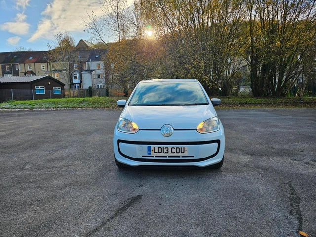 2013 Volkswagen UP 1.0 Move Up 3dr ASG Automatic Auto 2 owners HATCHBACK Petrol