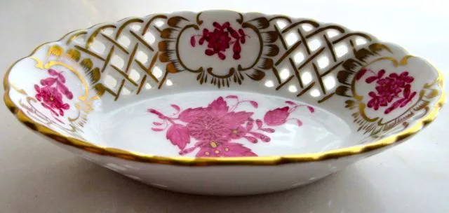 Herend Exquisite Porcelain Apponyi Flowers Small Reticulated Vintage Nuts Dish 3