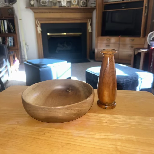 Oregon Myrtlewood Bowl And Bud Vase