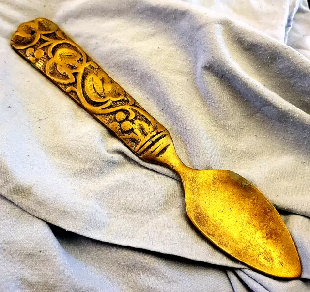 Large Vintage Solid Brass Old Spoon Wall Hanging Inlay Pattern Gold Lustre Retro
