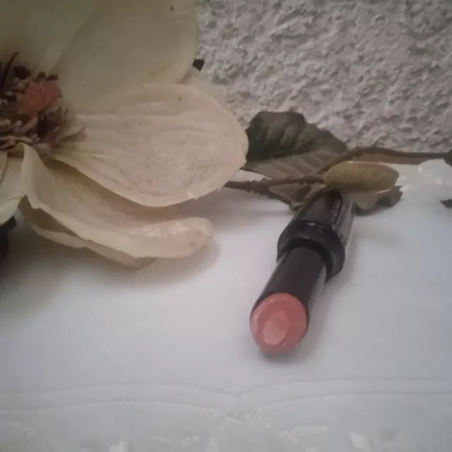 Neu - Lippenstift  "AVON" Lipstick - Ultra Colour Rich-Zweifarbig- Peach