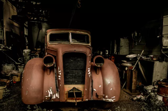 Fototapete VLIES-ALTES AUTO-(2803S)-Garage Antik Vintage Nostalgie Oldtimer