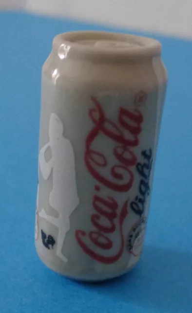 Fève thème Boisson Canette de Coca Cola  réf 1355