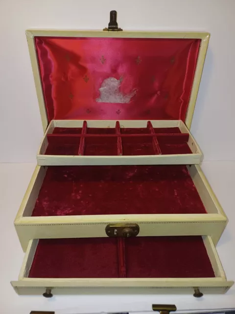 1950s Faux Leather Off White Jewelry Box  Red Satin Lining