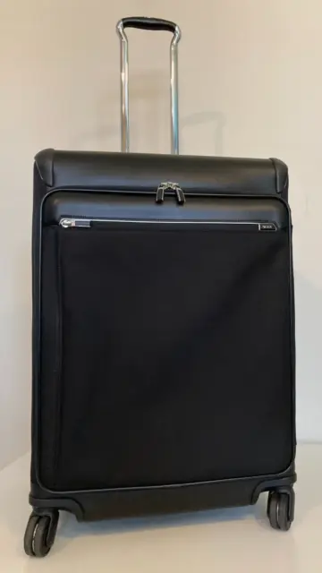 Tumi Arrive “Macarthur” Short Trip Expandable 4 Wheeled Packing Case 97951 1041