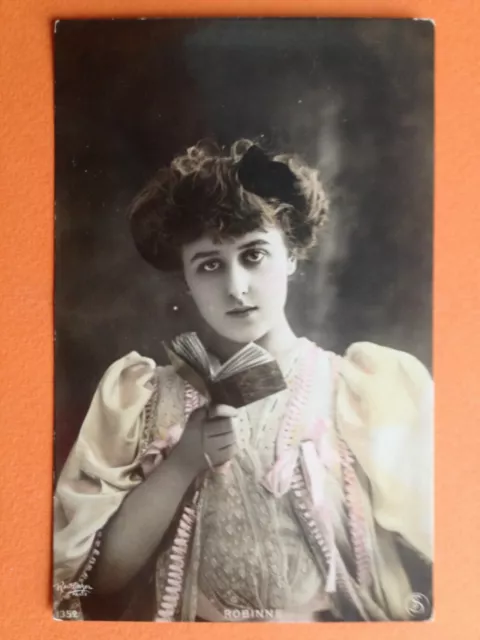 cpa Portrait de l' Actrice Gabrielle ROBINNE PHOTO signée REUTLINGER à PARIS