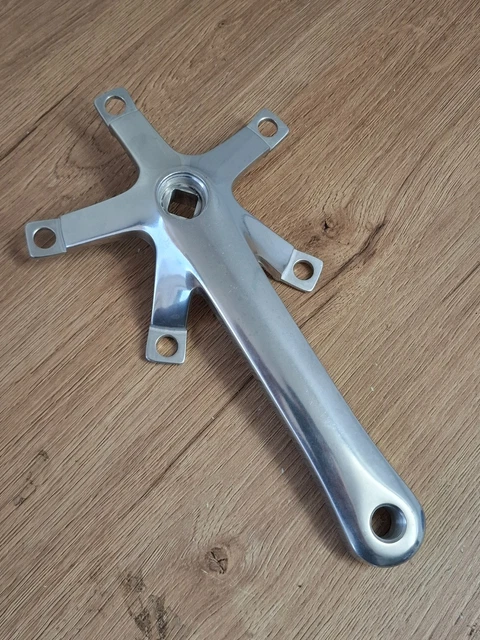 Pièces detachées pour Solex, Peugeot, Motobécane et autres