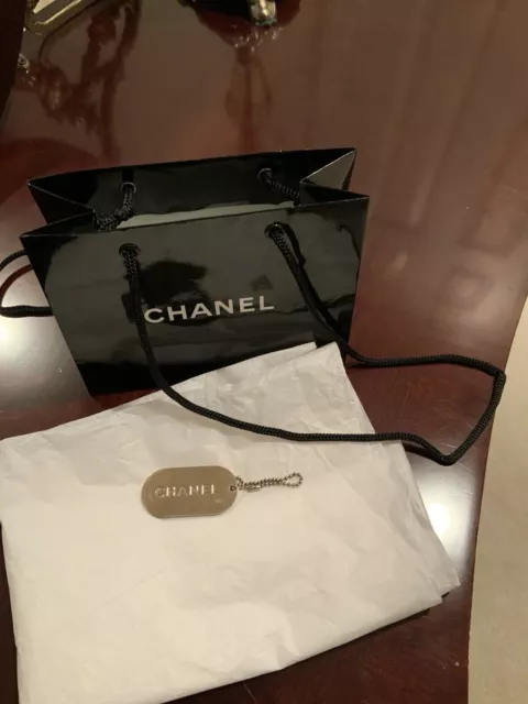 Ukshop_let_it_go - 7/7 . . ADVERTISEMENT . . Chanel VIP gift mesh tote bag  Condition: 10/10 (brand new) Price: RM380 include postage M'sia Comes with  bag only. Contact:+6012 3930936