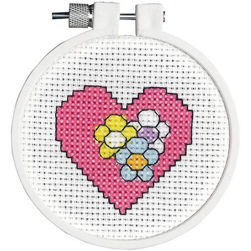 Kid Stitch Heart Mini Counted Cross Stitch Kit. Janlynn. Brand New