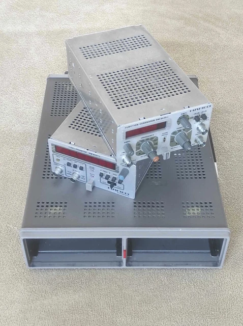 Hameg HM8001 mainframe + HM8021-2 1GHz counter + HM8030-2 function generator