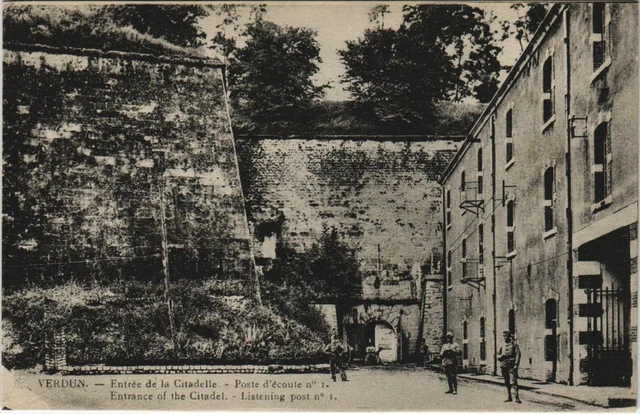 CPA VERDUN Entrée de la Citadelle (152599)