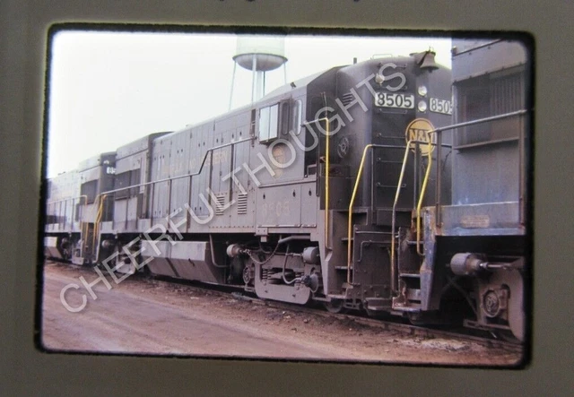 Original '71 Ektachrome Slide NW Norfolk Western 8505 U30B New Haven, IN    35Q9