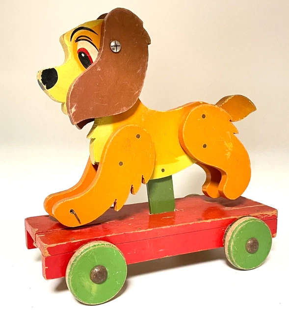 SOLDAT DE L'ANCIENNE MONARCHIE : FIGURINE EN BOIS ARTICULÉE, XVIIIème SIÈCLE