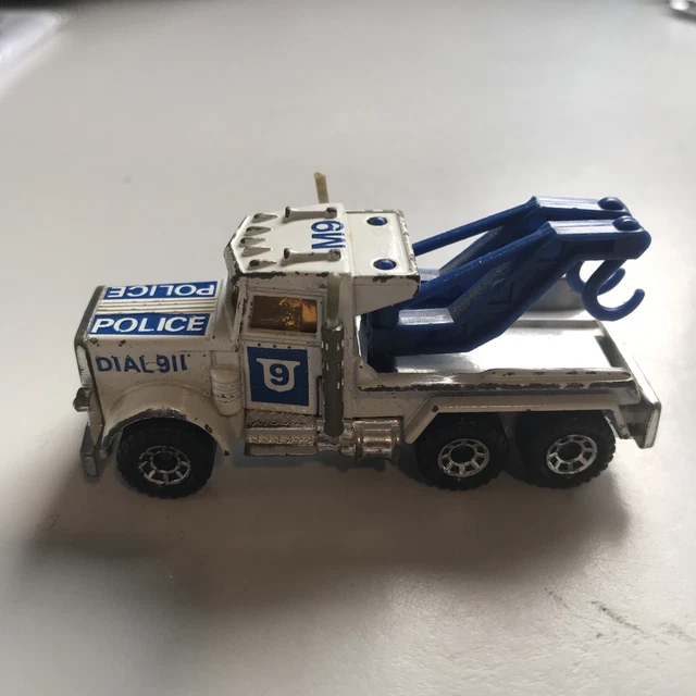 MATCHBOX SUPERFAST 1 75 Mb 61 Peterbilt Police Wreck Tow Truck M9
