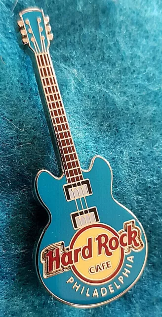PHILADELPHIA BLUE 3 STRING CORE GIBSON GUITAR SERIES Hard Rock Cafe PIN