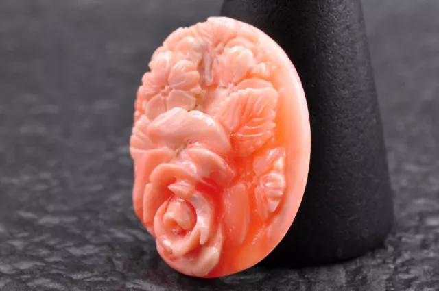 Japanese traditional craft,Vintage Hand Carved Angel Skin Coral "flower tray". 2