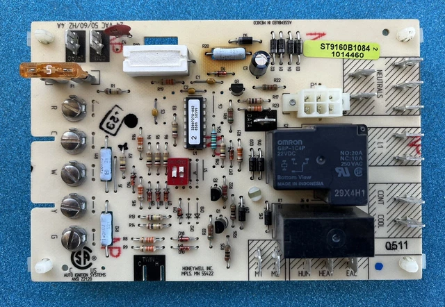 ICP Tempstar Heil Honeywell ST9160B1084 1014460 Furnace Control Circuit Board