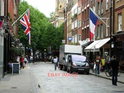 Photo  Monmouth Street Covent Garden The Union Flag And The French Tricolour Fac