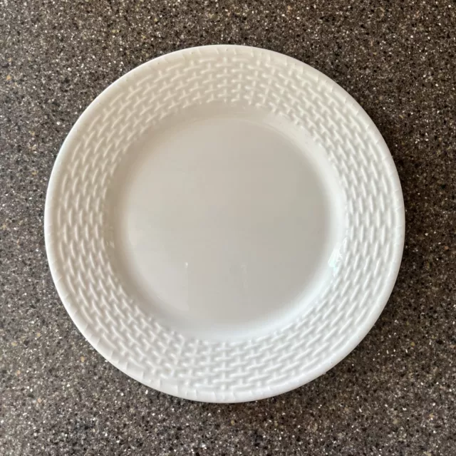 Wedgwood Bone China Nantucket White Basket Weave Luncheon Salad Plates 8"