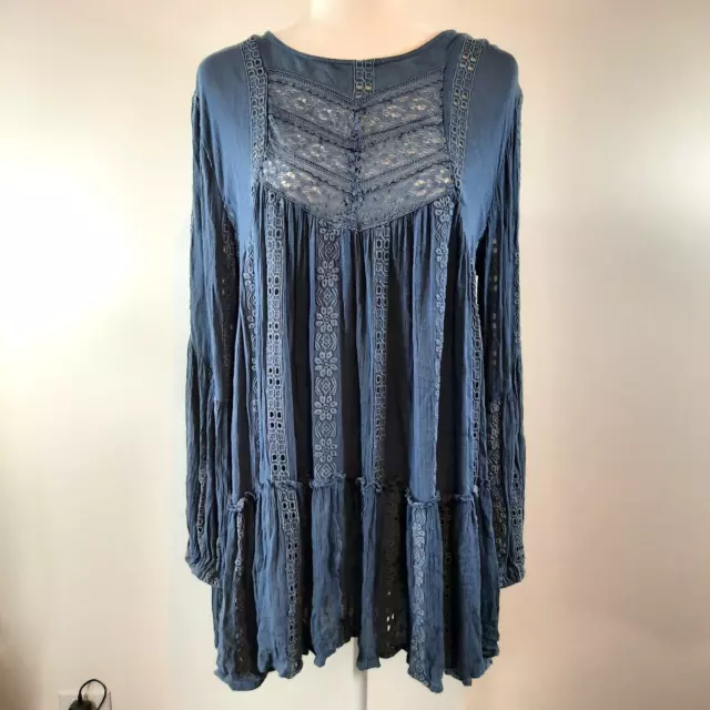 Free People Mini Dress Medium Blue Eyelet Lace Long Sleeve Open Back Tunic Swing