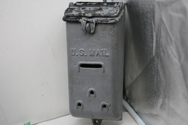 Vintage Cast   US MAIL Box Antique Z1